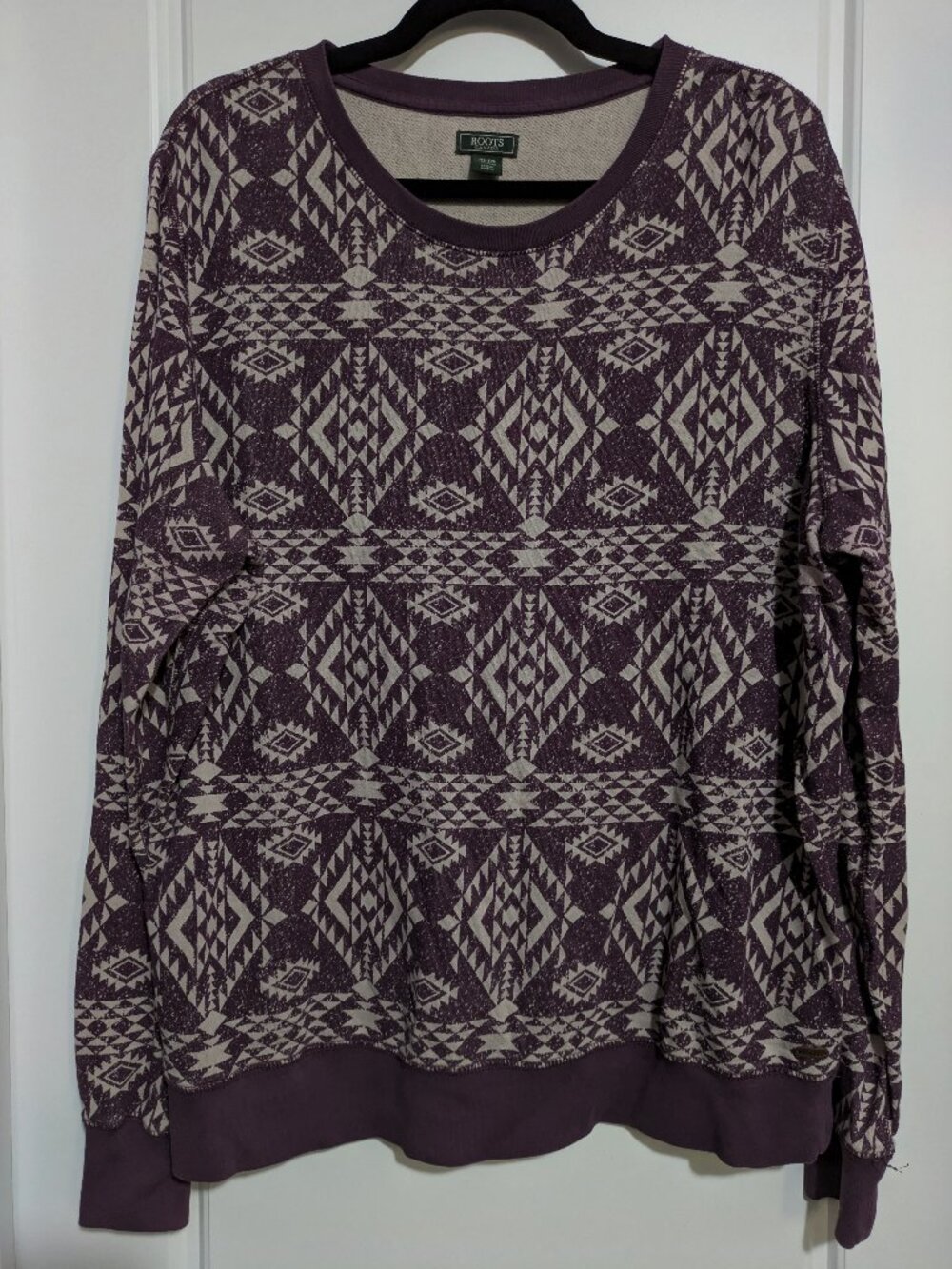 Roots Dark Purple/Mauve Tribal Pattern Sweatshirt Fabric Sweater (XL)